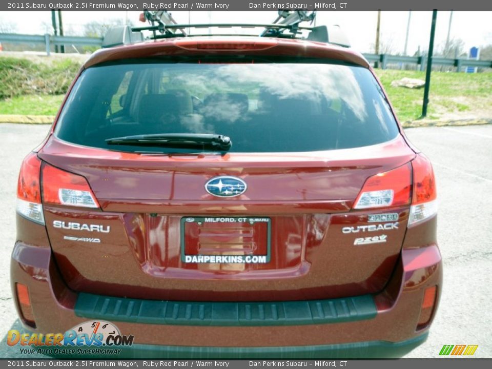 2011 Subaru Outback 2.5i Premium Wagon Ruby Red Pearl / Warm Ivory Photo #7