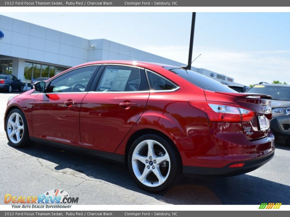 2013 Ford Focus Titanium Sedan Ruby Red / Charcoal Black Photo #5