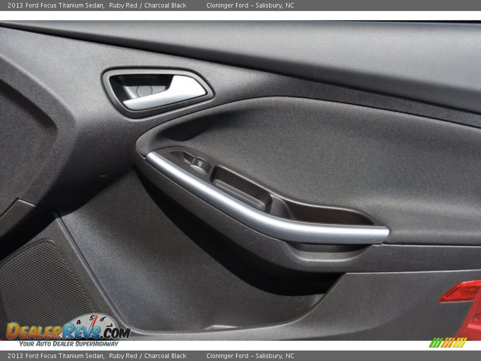 2013 Ford Focus Titanium Sedan Ruby Red / Charcoal Black Photo #16