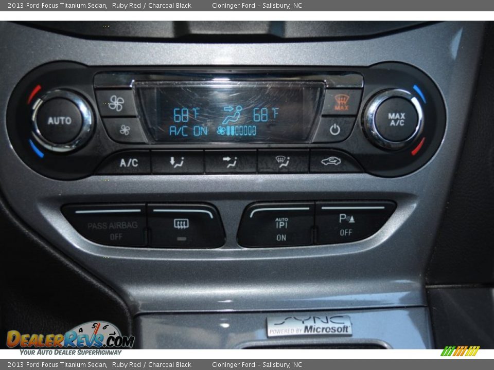2013 Ford Focus Titanium Sedan Ruby Red / Charcoal Black Photo #24