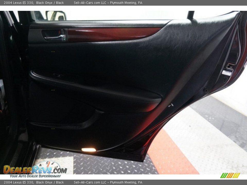 2004 Lexus ES 330 Black Onyx / Black Photo #16