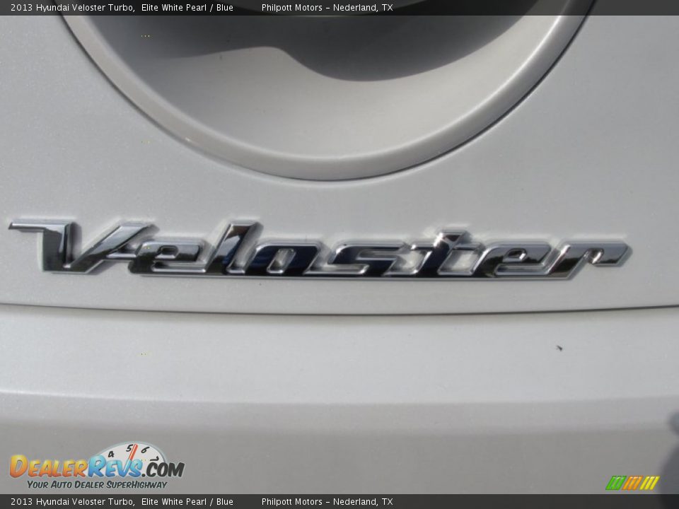 2013 Hyundai Veloster Turbo Elite White Pearl / Blue Photo #14