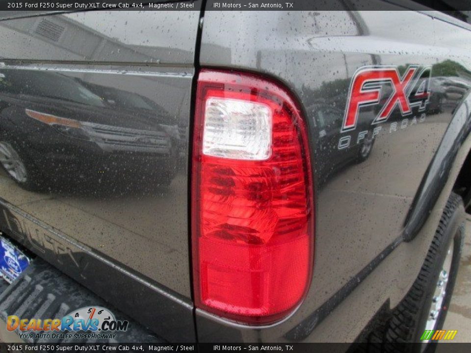 2015 Ford F250 Super Duty XLT Crew Cab 4x4 Magnetic / Steel Photo #12