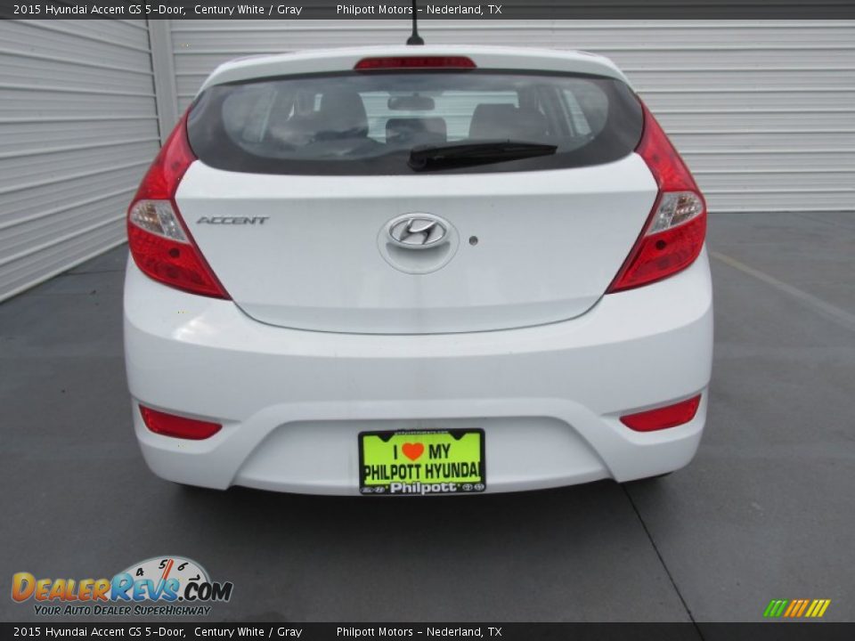 2015 Hyundai Accent GS 5-Door Century White / Gray Photo #5