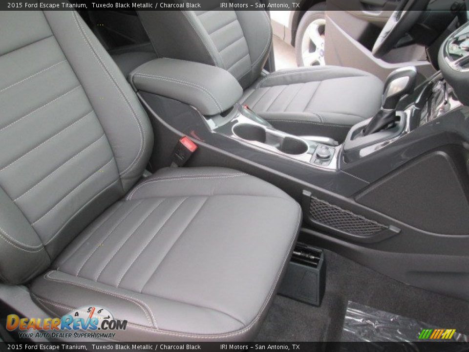 2015 Ford Escape Titanium Tuxedo Black Metallic / Charcoal Black Photo #28