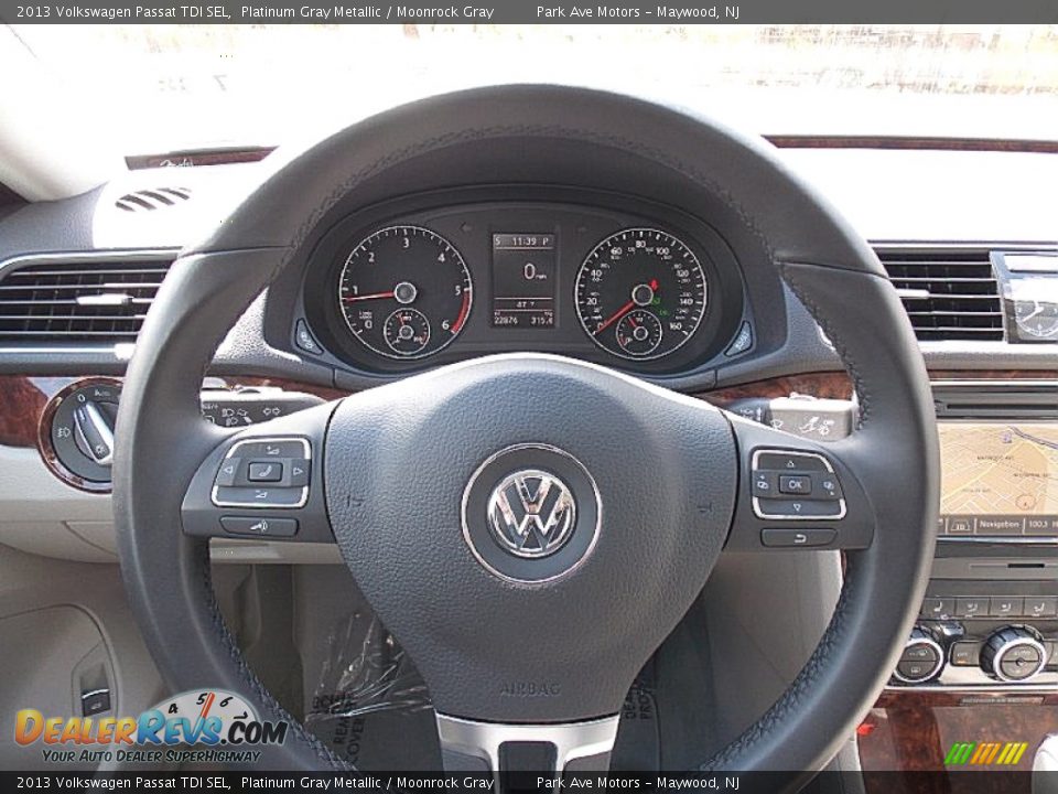 2013 Volkswagen Passat TDI SEL Platinum Gray Metallic / Moonrock Gray Photo #25