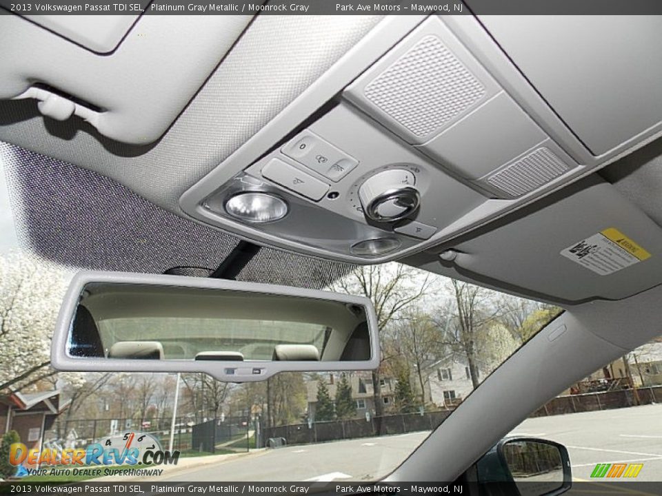 2013 Volkswagen Passat TDI SEL Platinum Gray Metallic / Moonrock Gray Photo #33