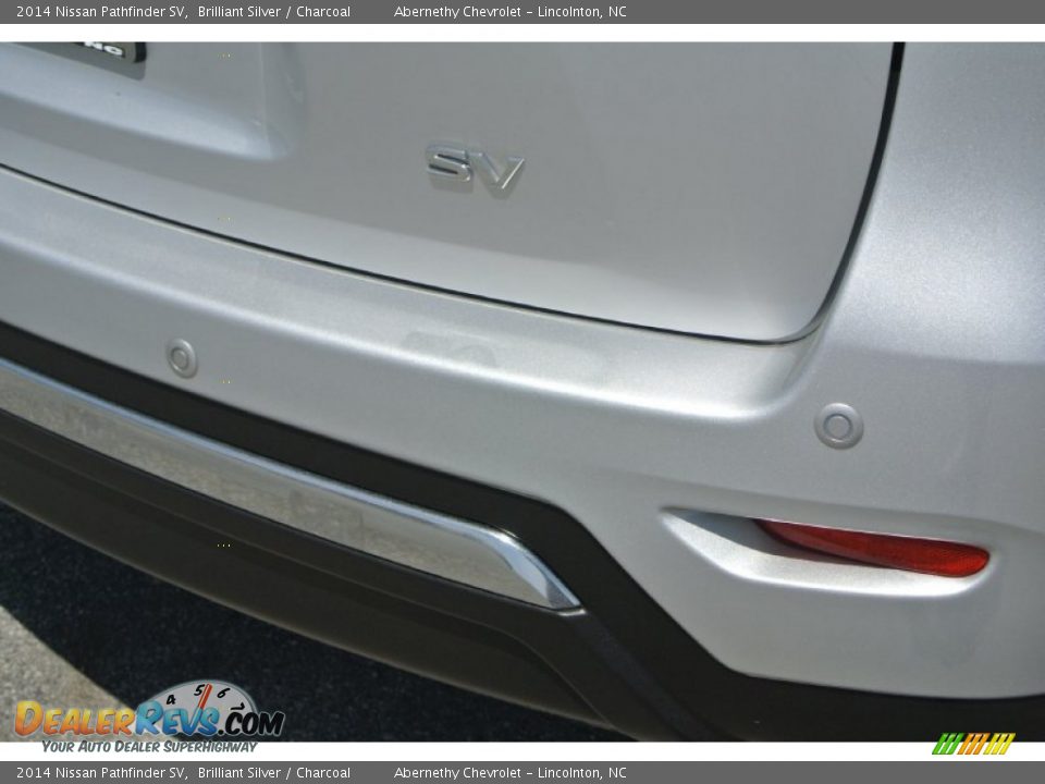 2014 Nissan Pathfinder SV Brilliant Silver / Charcoal Photo #7