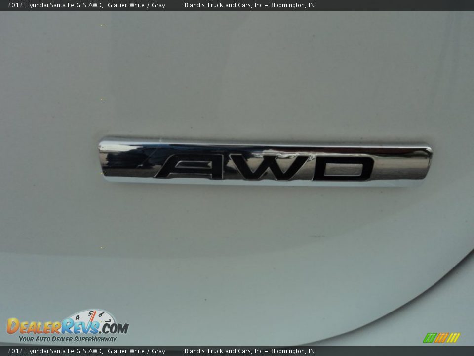 2012 Hyundai Santa Fe GLS AWD Glacier White / Gray Photo #26