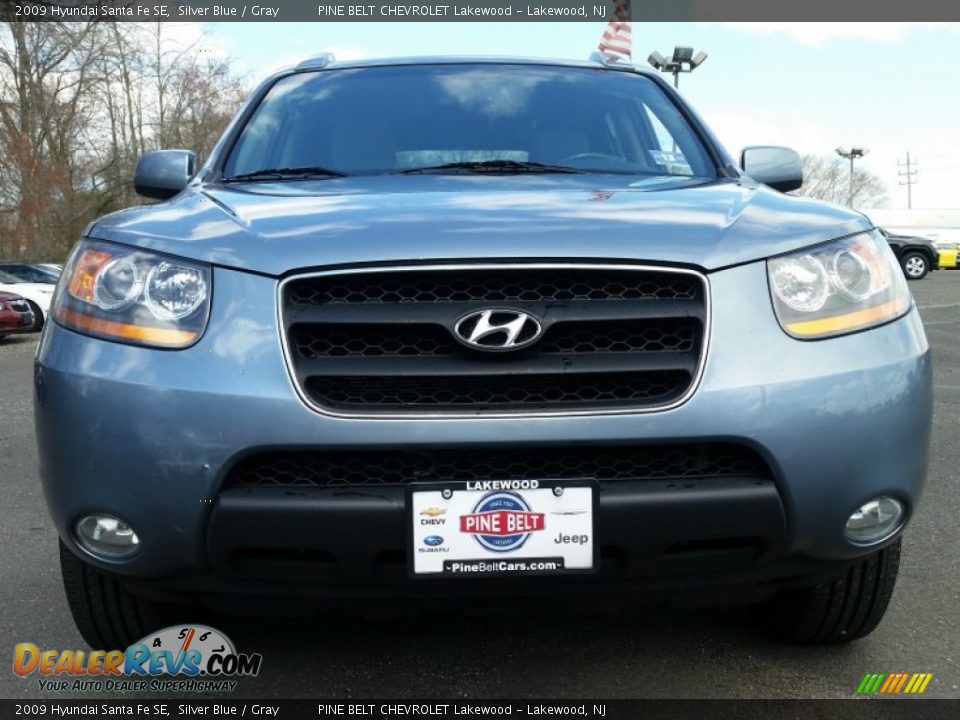 2009 Hyundai Santa Fe SE Silver Blue / Gray Photo #2