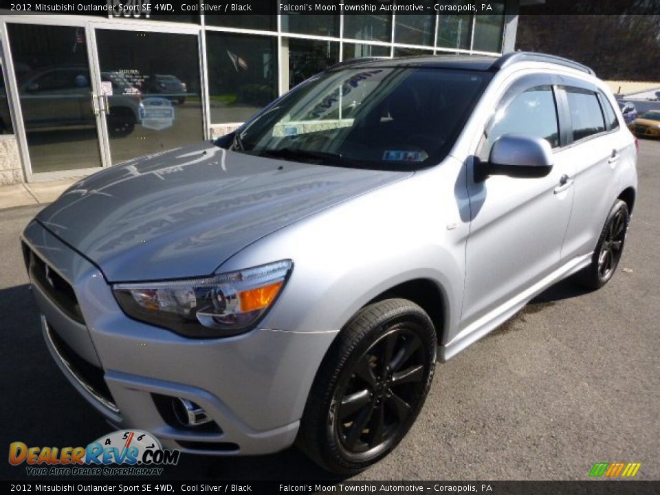 Front 3/4 View of 2012 Mitsubishi Outlander Sport SE 4WD Photo #9