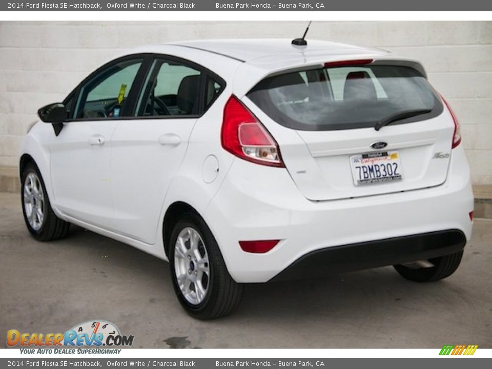 2014 Ford Fiesta SE Hatchback Oxford White / Charcoal Black Photo #2