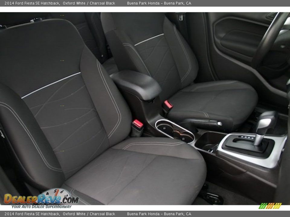 2014 Ford Fiesta SE Hatchback Oxford White / Charcoal Black Photo #19