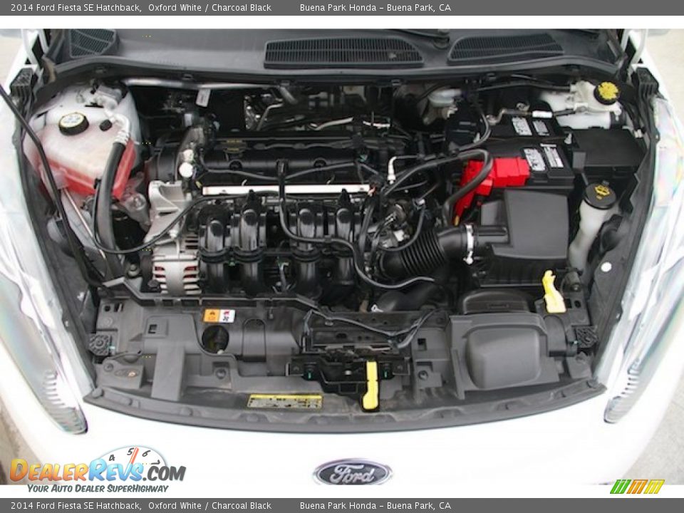 2014 Ford Fiesta SE Hatchback Oxford White / Charcoal Black Photo #26