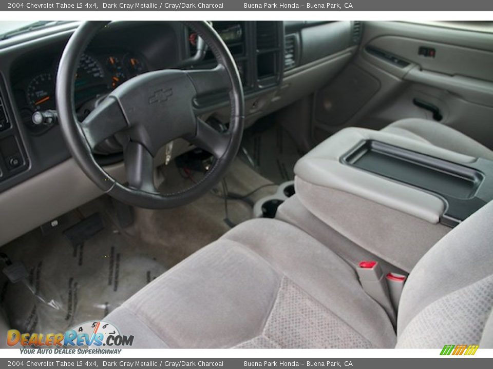 Gray/Dark Charcoal Interior - 2004 Chevrolet Tahoe LS 4x4 Photo #11