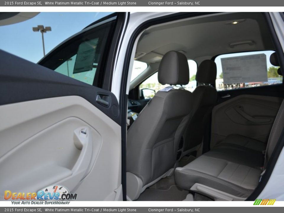 2015 Ford Escape SE White Platinum Metallic Tri-Coat / Medium Light Stone Photo #10