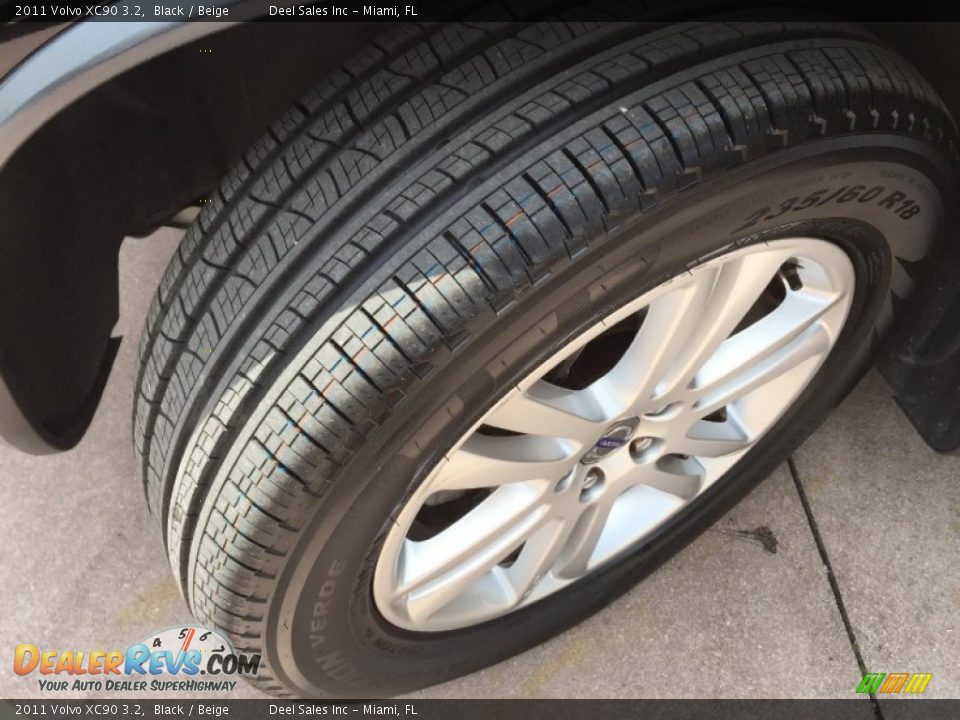 2011 Volvo XC90 3.2 Black / Beige Photo #15