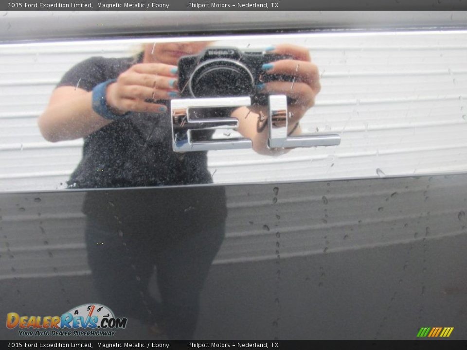 2015 Ford Expedition Limited Magnetic Metallic / Ebony Photo #17