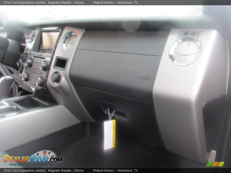 2015 Ford Expedition Limited Magnetic Metallic / Ebony Photo #18