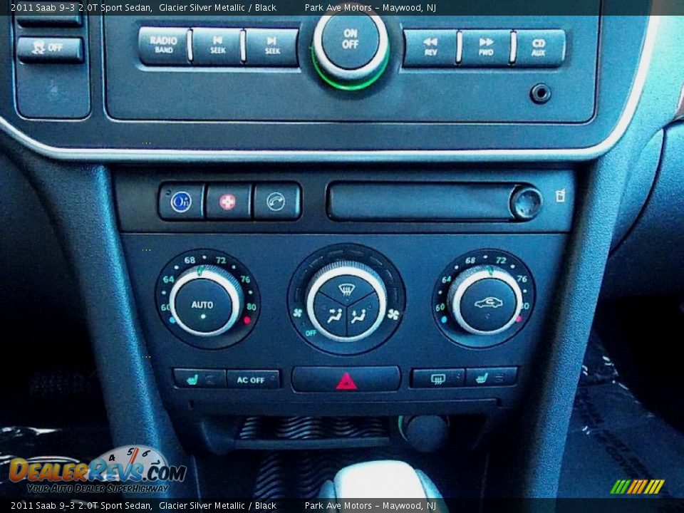 Controls of 2011 Saab 9-3 2.0T Sport Sedan Photo #28