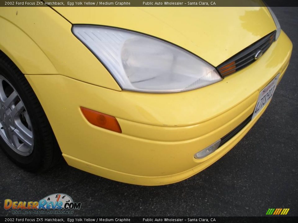 2002 Ford Focus ZX5 Hatchback Egg Yolk Yellow / Medium Graphite Photo #7