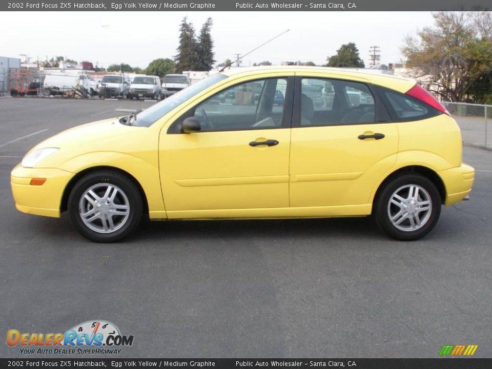 2002 Ford Focus ZX5 Hatchback Egg Yolk Yellow / Medium Graphite Photo #9