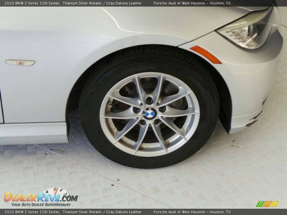 2010 BMW 3 Series 328i Sedan Titanium Silver Metallic / Gray Dakota Leather Photo #10
