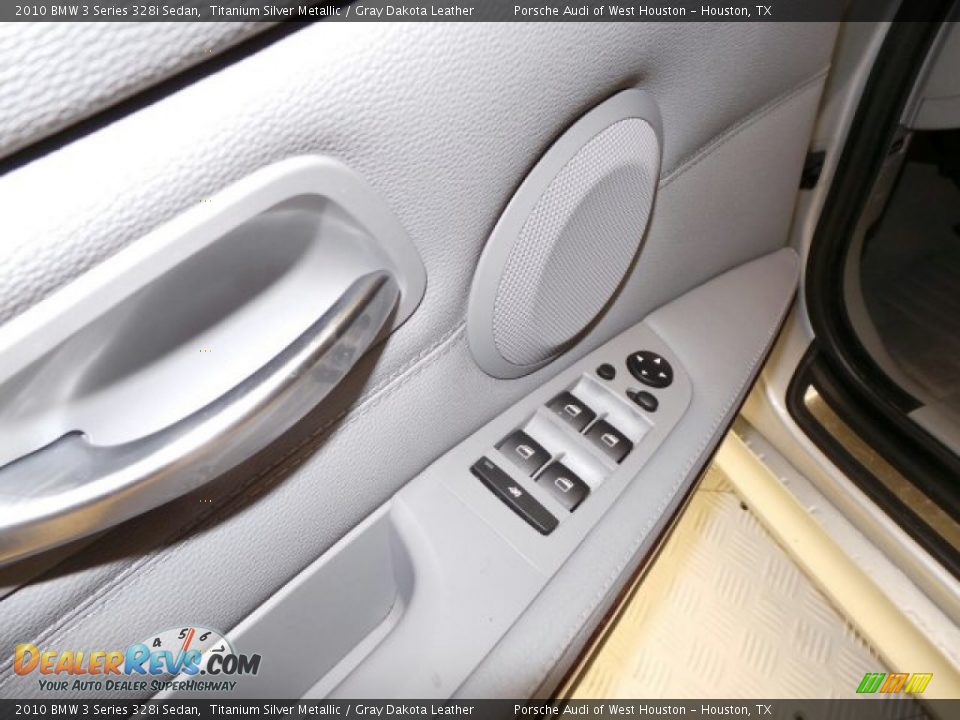 2010 BMW 3 Series 328i Sedan Titanium Silver Metallic / Gray Dakota Leather Photo #15