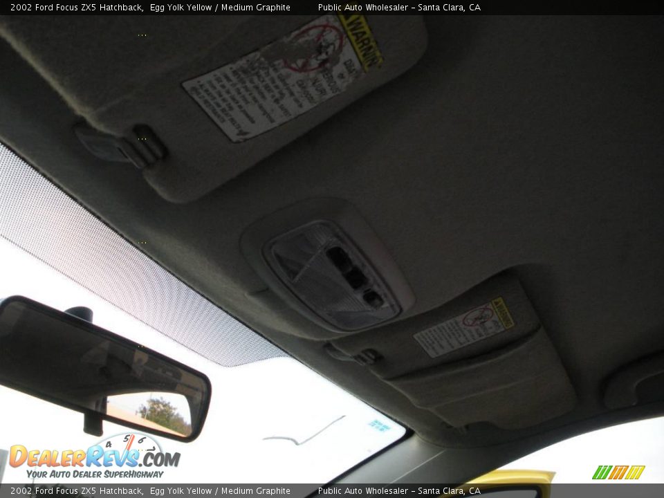 2002 Ford Focus ZX5 Hatchback Egg Yolk Yellow / Medium Graphite Photo #21