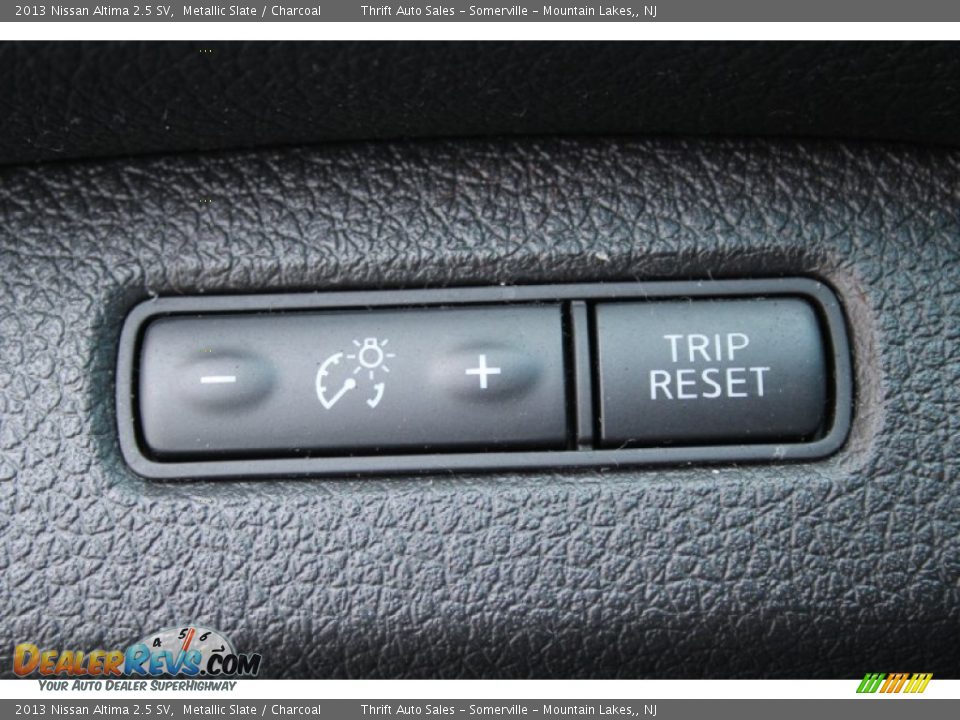 2013 Nissan Altima 2.5 SV Metallic Slate / Charcoal Photo #26
