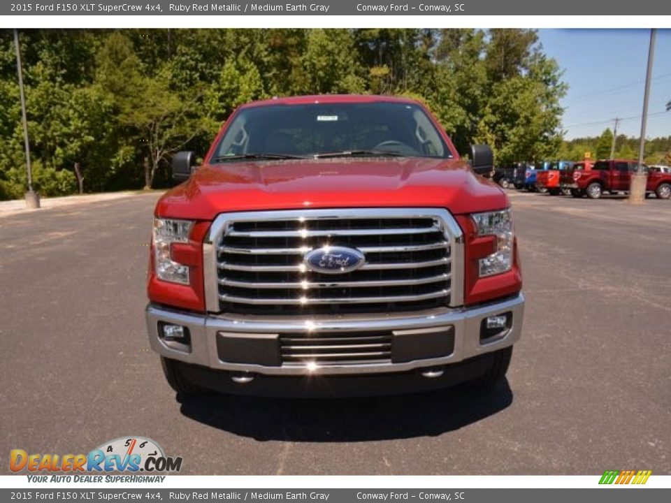 2015 Ford F150 XLT SuperCrew 4x4 Ruby Red Metallic / Medium Earth Gray Photo #2