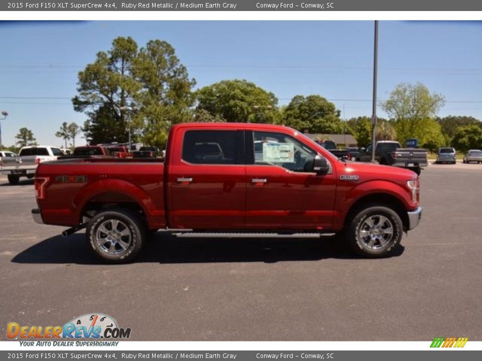 2015 Ford F150 XLT SuperCrew 4x4 Ruby Red Metallic / Medium Earth Gray Photo #4