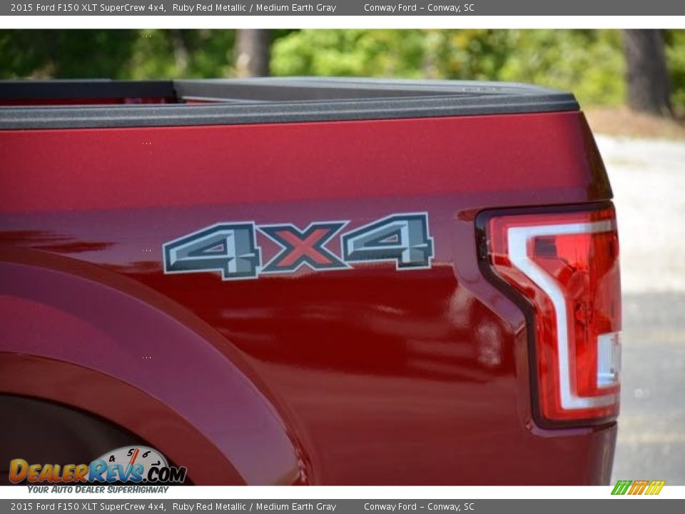 2015 Ford F150 XLT SuperCrew 4x4 Ruby Red Metallic / Medium Earth Gray Photo #10