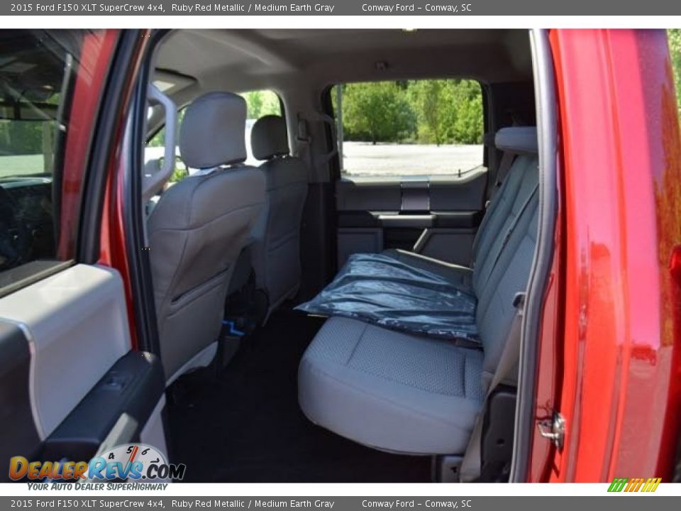 2015 Ford F150 XLT SuperCrew 4x4 Ruby Red Metallic / Medium Earth Gray Photo #12