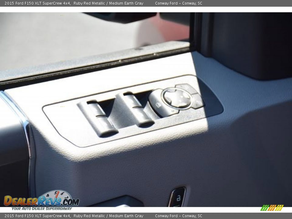 2015 Ford F150 XLT SuperCrew 4x4 Ruby Red Metallic / Medium Earth Gray Photo #18