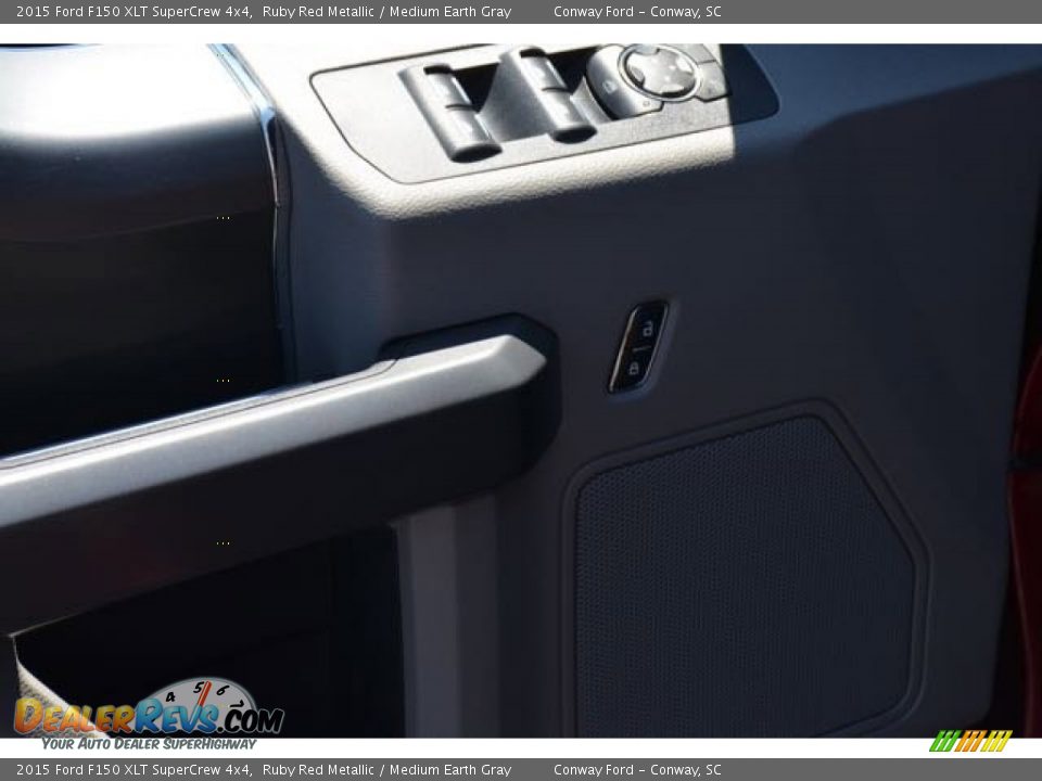 2015 Ford F150 XLT SuperCrew 4x4 Ruby Red Metallic / Medium Earth Gray Photo #19
