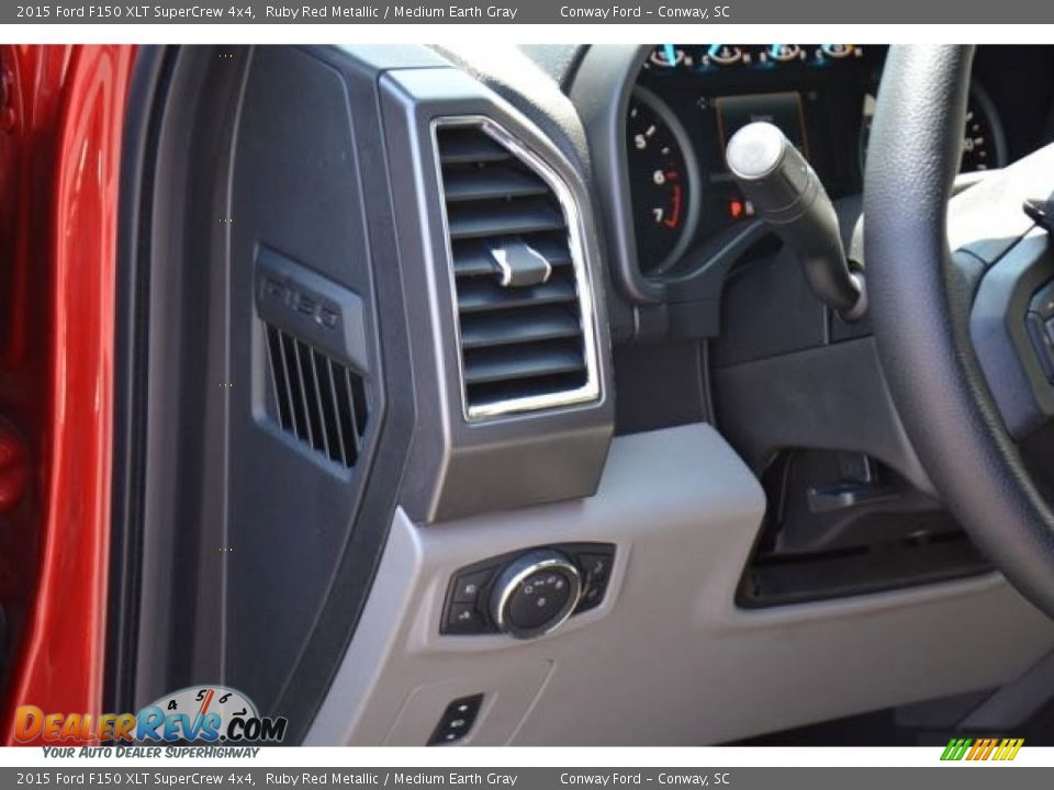 2015 Ford F150 XLT SuperCrew 4x4 Ruby Red Metallic / Medium Earth Gray Photo #20