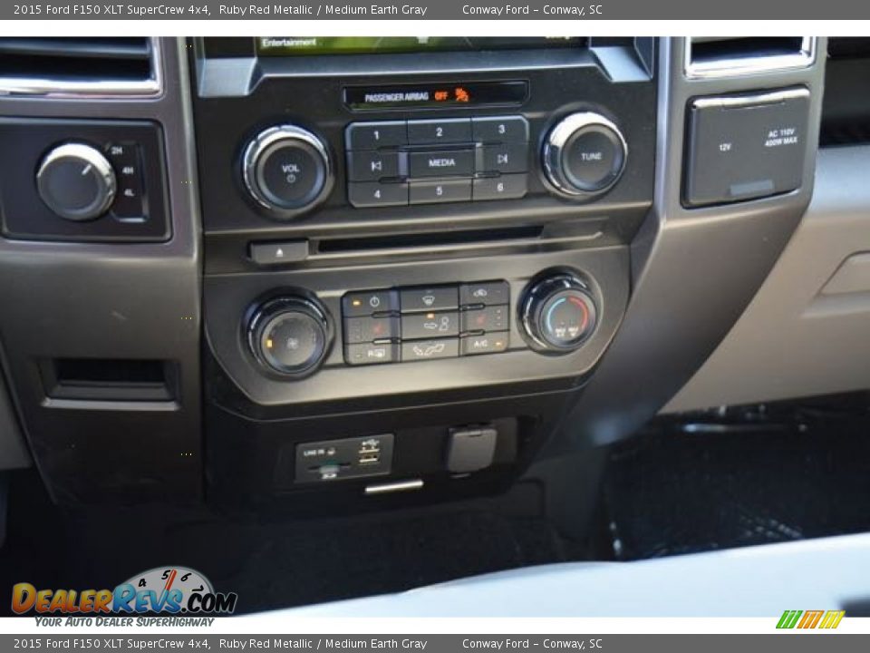 2015 Ford F150 XLT SuperCrew 4x4 Ruby Red Metallic / Medium Earth Gray Photo #26