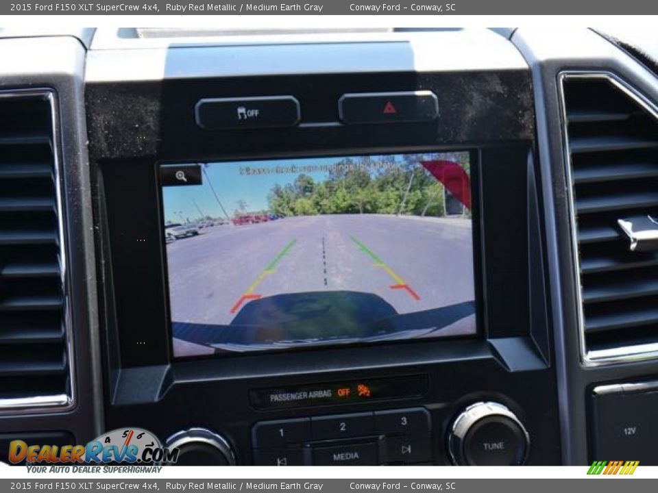 2015 Ford F150 XLT SuperCrew 4x4 Ruby Red Metallic / Medium Earth Gray Photo #30