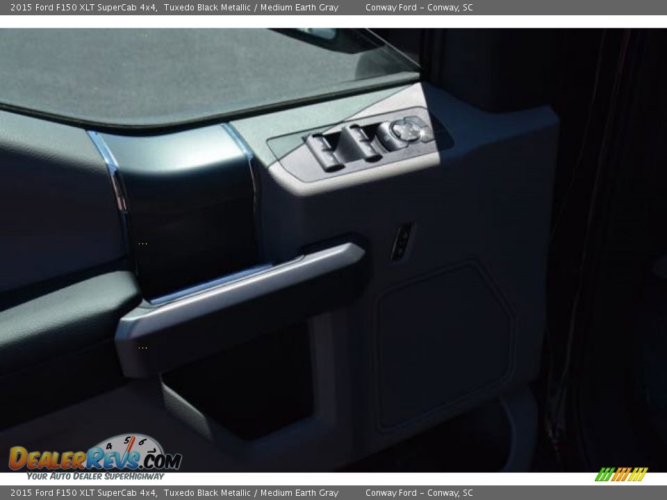 2015 Ford F150 XLT SuperCab 4x4 Tuxedo Black Metallic / Medium Earth Gray Photo #19
