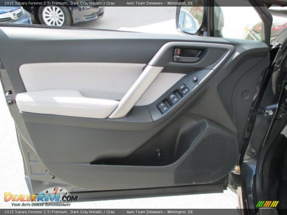 2015 Subaru Forester 2.5i Premium Dark Gray Metallic / Gray Photo #16