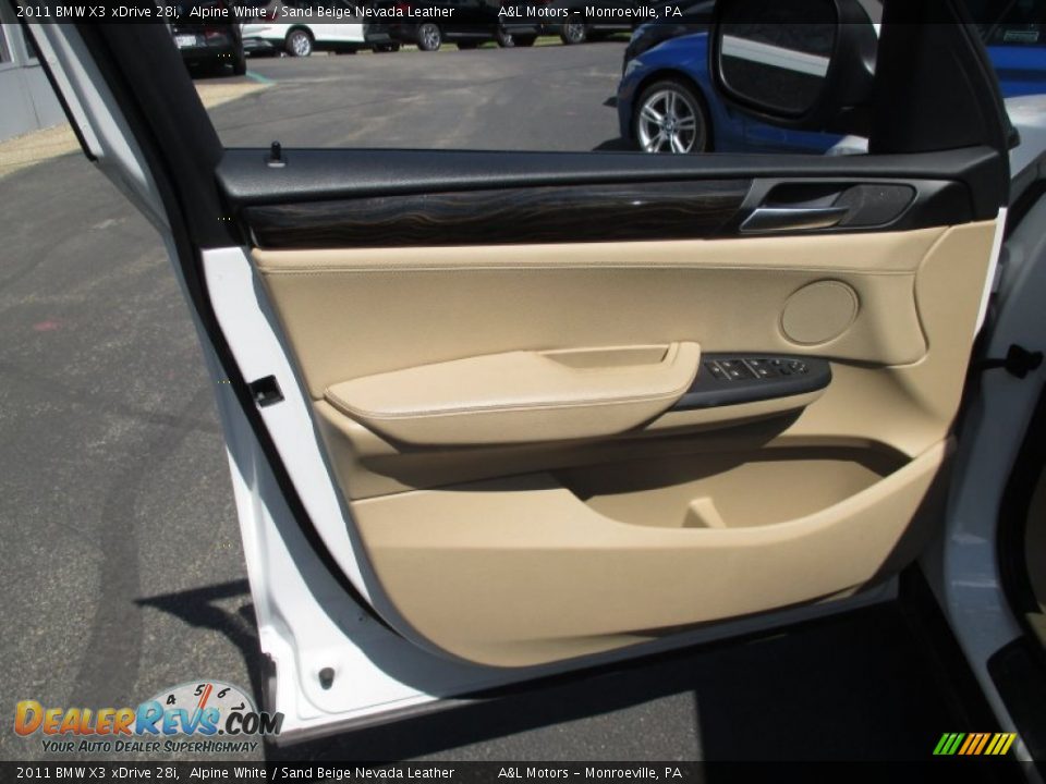 2011 BMW X3 xDrive 28i Alpine White / Sand Beige Nevada Leather Photo #10