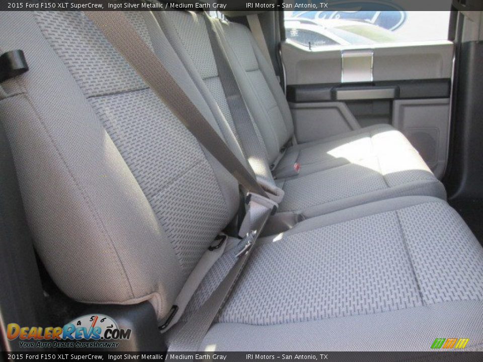 2015 Ford F150 XLT SuperCrew Ingot Silver Metallic / Medium Earth Gray Photo #28
