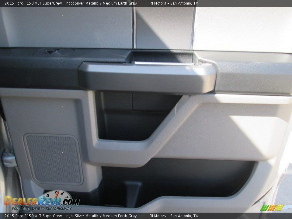 2015 Ford F150 XLT SuperCrew Ingot Silver Metallic / Medium Earth Gray Photo #30