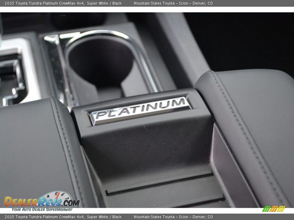 2015 Toyota Tundra Platinum CrewMax 4x4 Super White / Black Photo #8