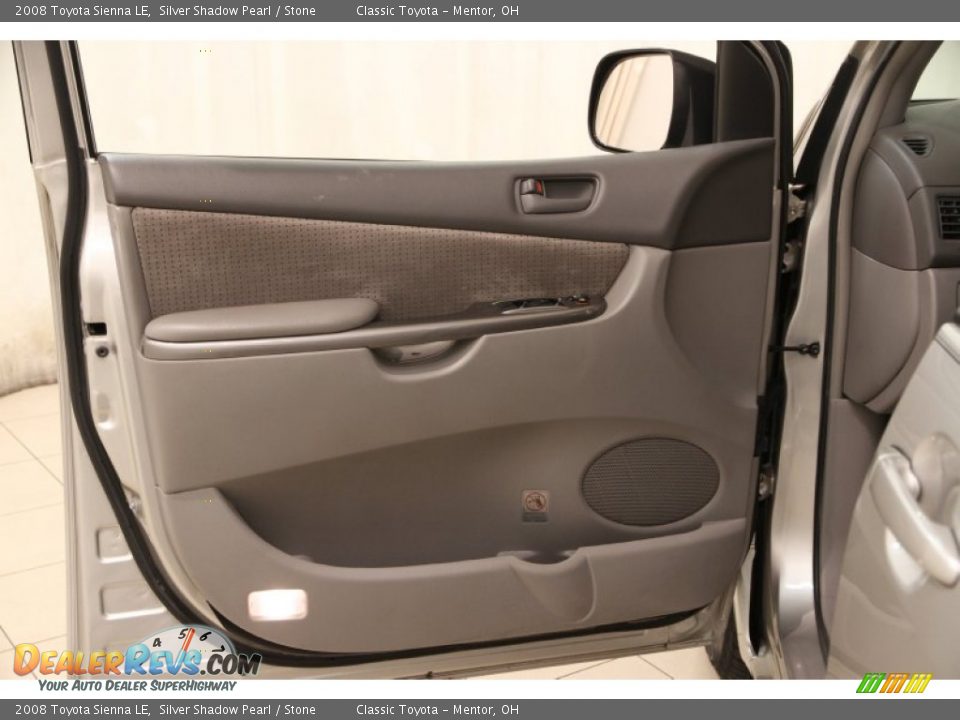 2008 Toyota Sienna LE Silver Shadow Pearl / Stone Photo #4