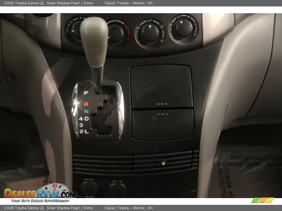2008 Toyota Sienna LE Silver Shadow Pearl / Stone Photo #9