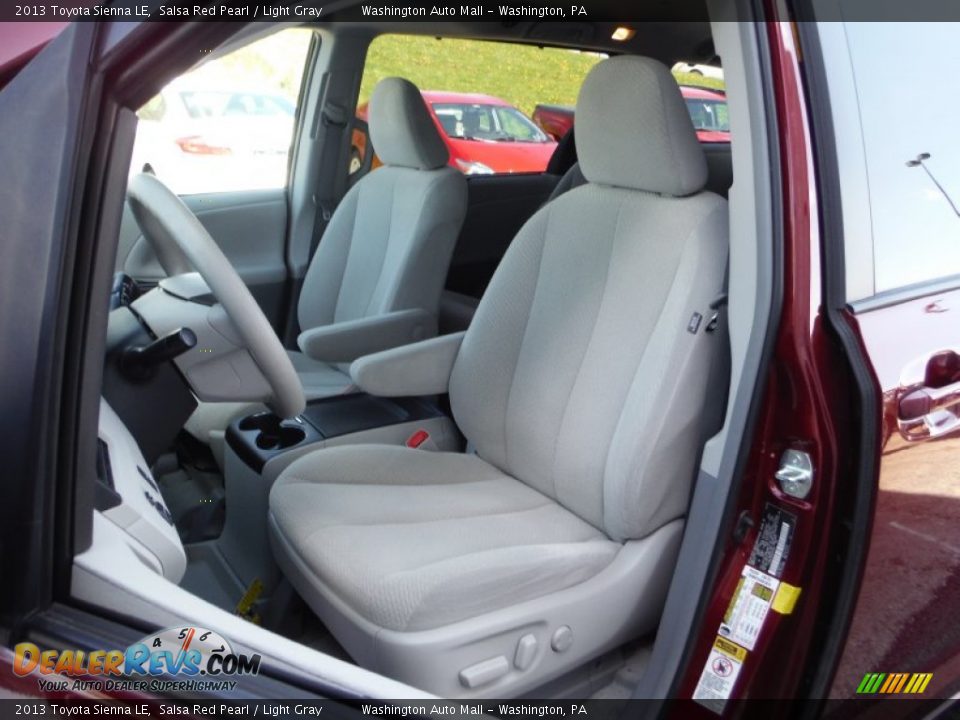 2013 Toyota Sienna LE Salsa Red Pearl / Light Gray Photo #10
