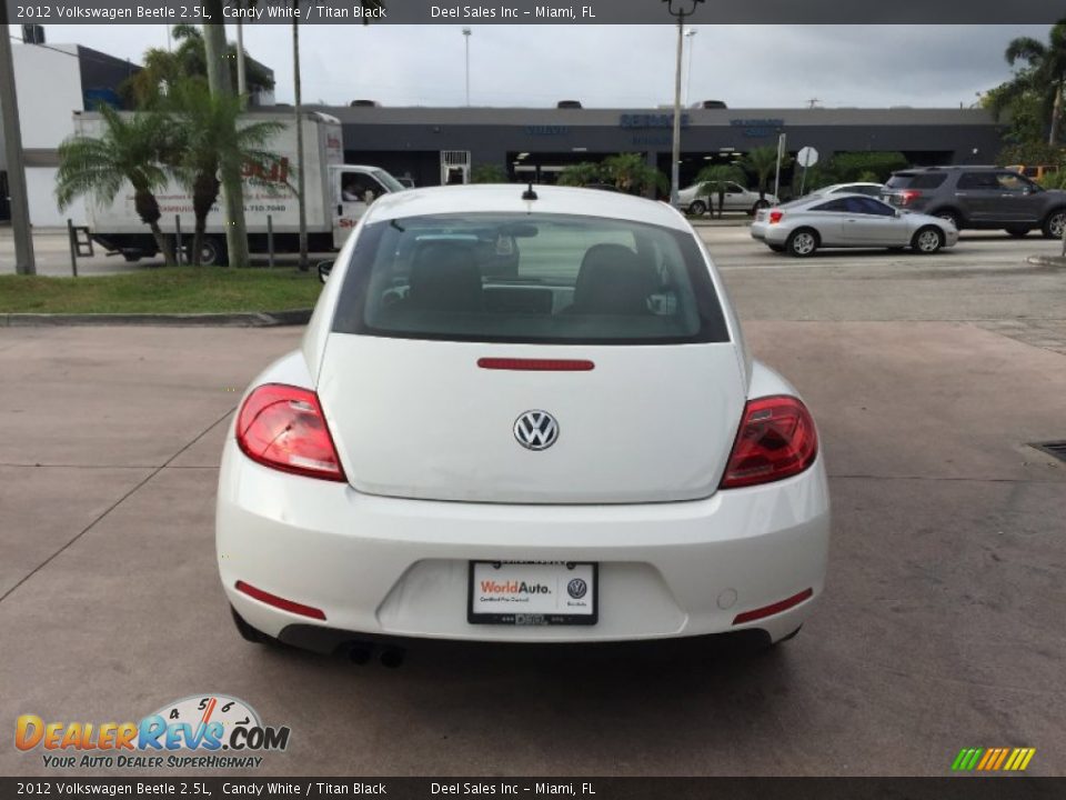 2012 Volkswagen Beetle 2.5L Candy White / Titan Black Photo #4