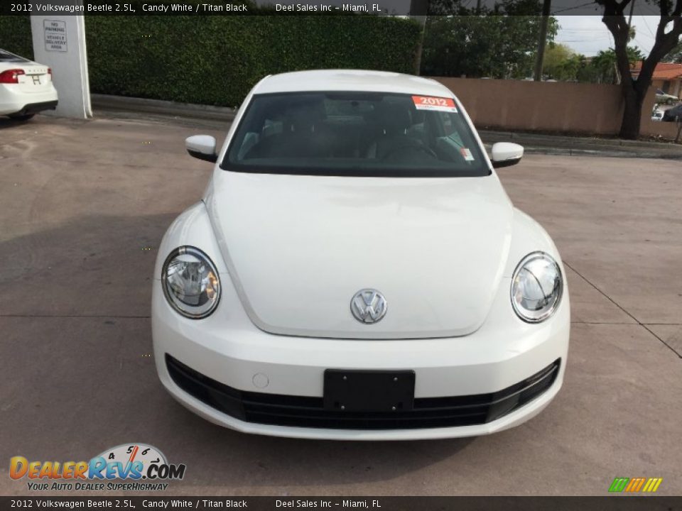 2012 Volkswagen Beetle 2.5L Candy White / Titan Black Photo #8